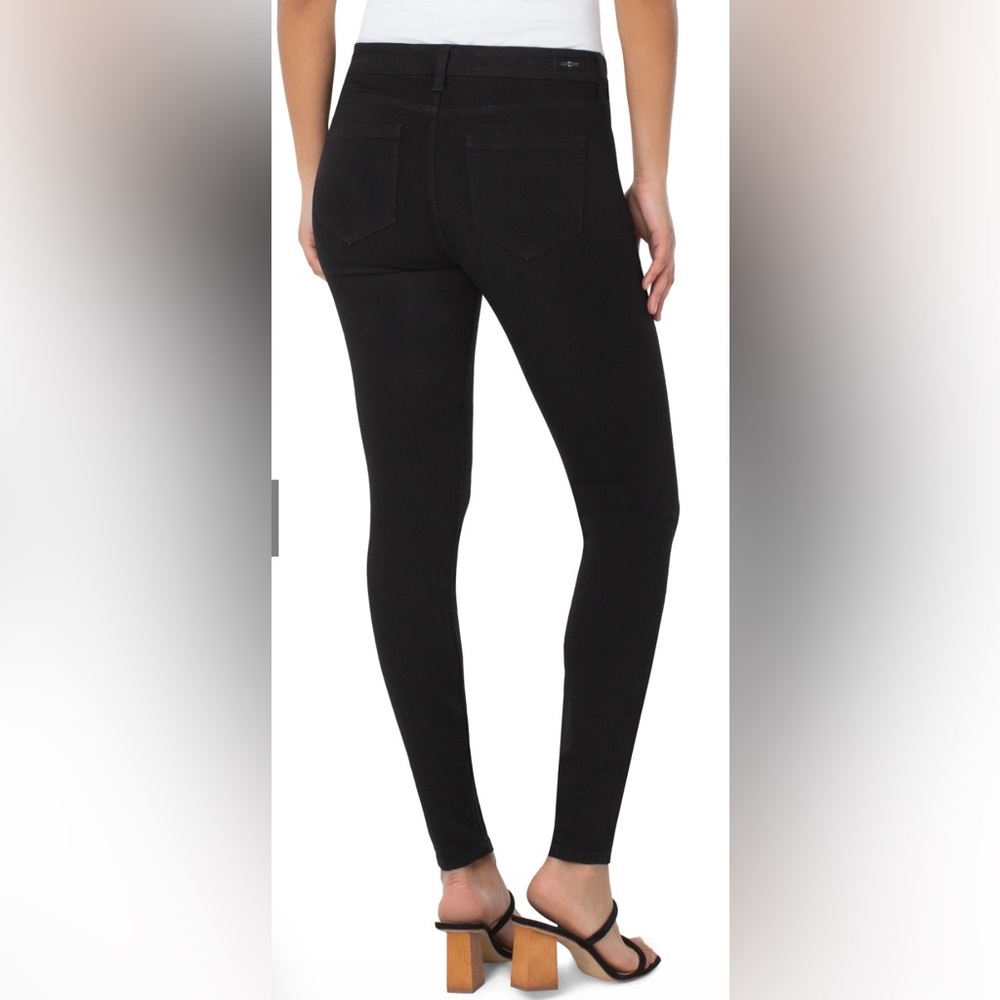 Liverpool Women's Black Skinny Pants